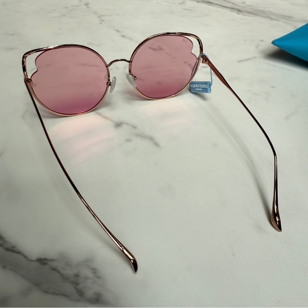 For Art’s Sake Cat Blush Rose Gold Sunglasses - Picture 6 of 7